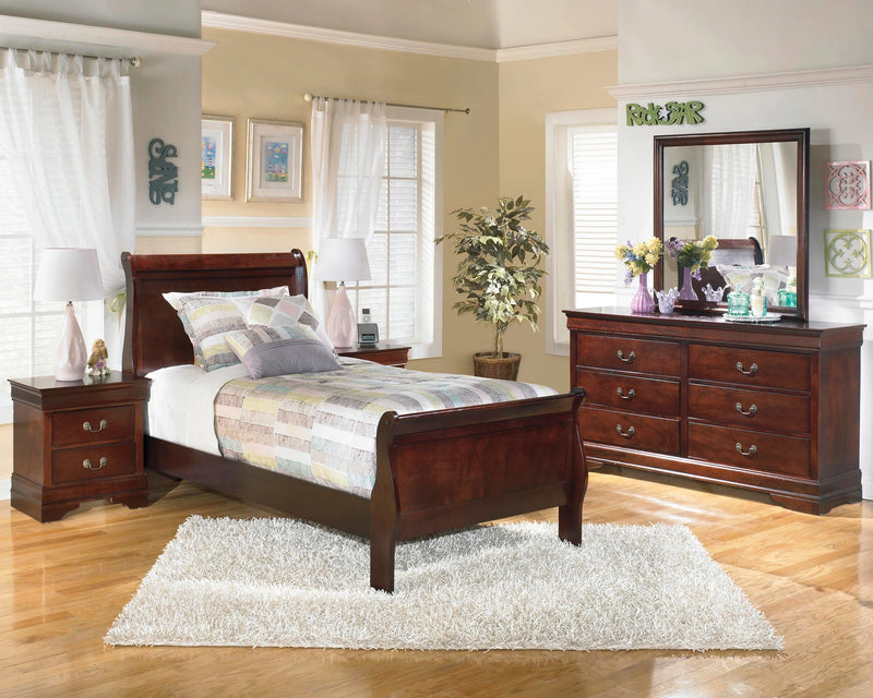 Alisdair Bedroom Set