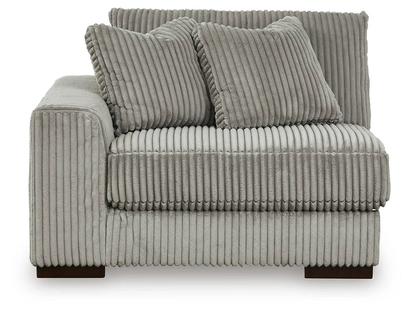 Lindyn Sectional with Chaise