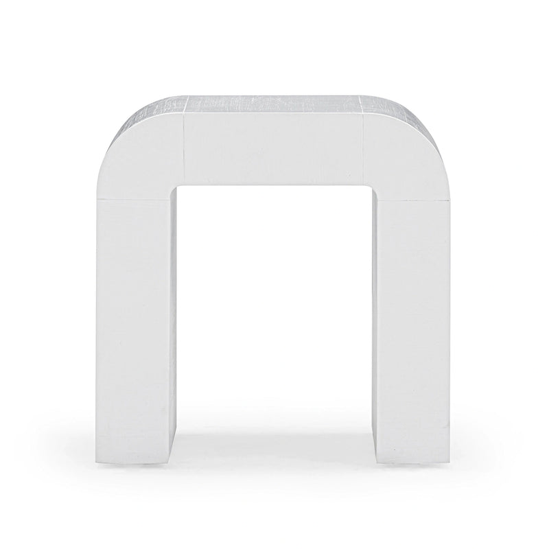 طاولة جانبية ذات تصميم مقوس (Hump)
