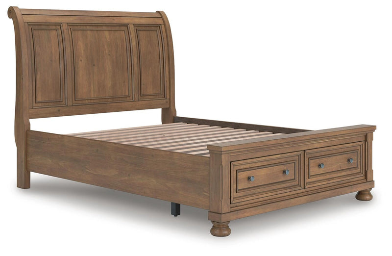 Feddinger Panel Storage Bed
