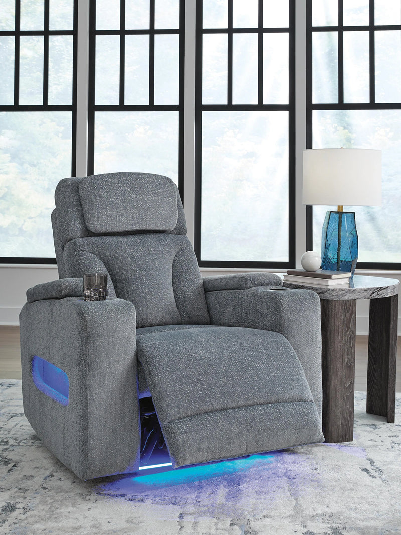 Studio Cave Power Recliner