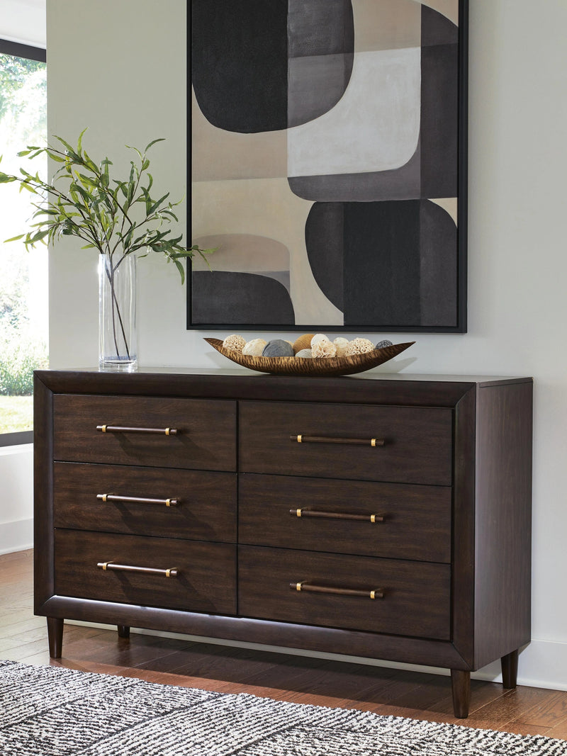 Dantenton Dresser