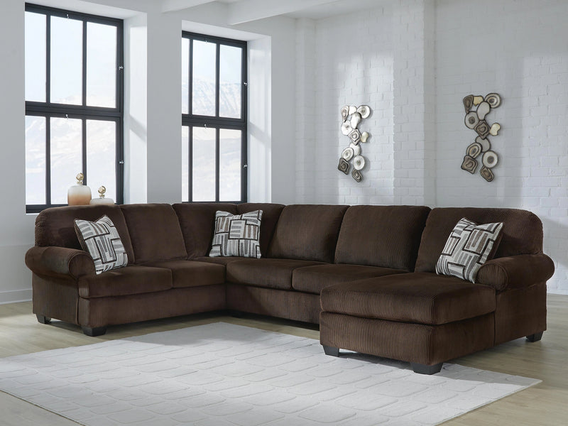 Kimlee Sectional with Chaise